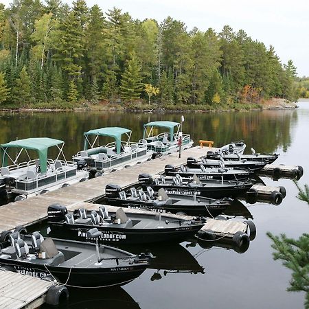 Pine Point Lodge Resort & Motel Crane Lake Eksteriør billede